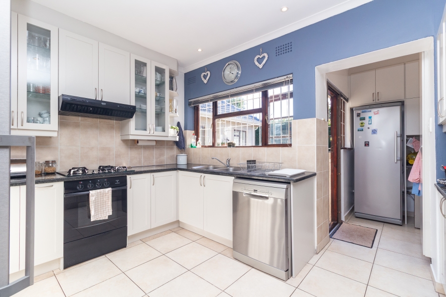 3 Bedroom Property for Sale in Pinelands Western Cape